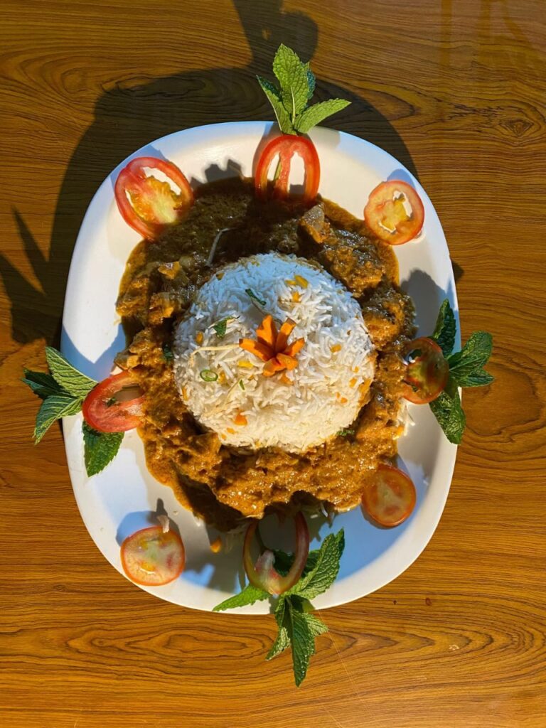 Safari Resort dining photo 1